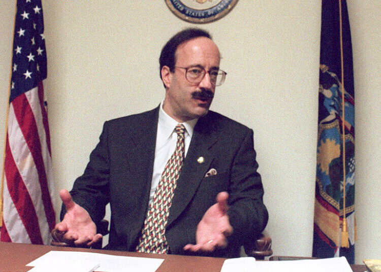 Eliot Engel, a 16-Term Bronx Liberal in Congress, Dies at 79