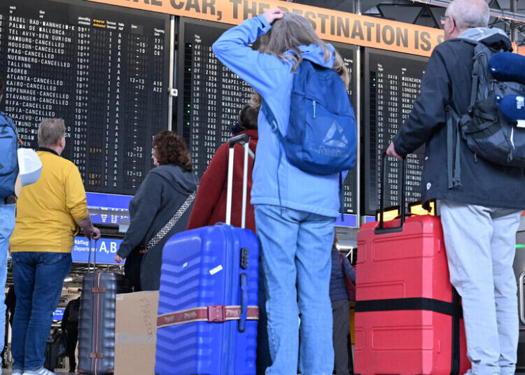 European Airports Warn of Fuel Shortages if Gulf Supplies Remain Shut