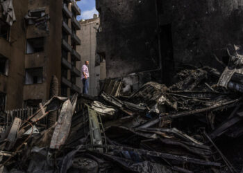 World Leaders Push to Save Iran Talks Amid Israel’s Attacks in Lebanon