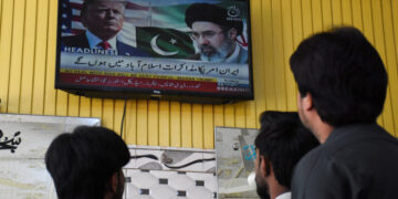 Facing Many Crises, Pakistan Tries to End a Big One — in Iran