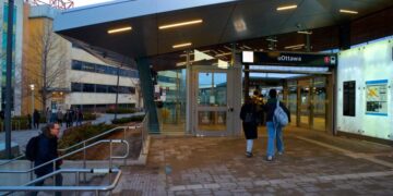 University of Ottawa Lockdown Lifted After a Man Is Arrested