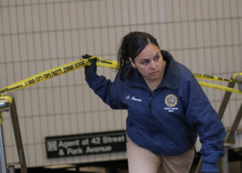 Man Stabs 3 With Machete at Grand Central and Is Fatally Shot by Officer