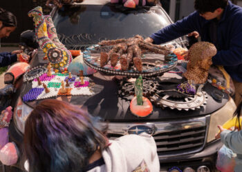 In Houston, One Person’s Trashed Car Becomes Everyone’s Treasure