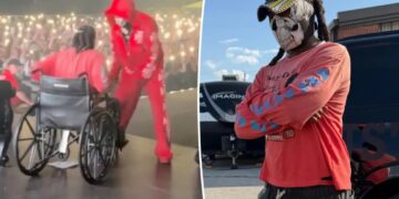 Offset shocks fans by taking the stage — and ditching wheelchair — less than 1 week after being shot