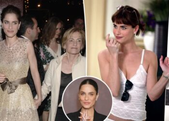 Amanda Peet says parents compared her acting dreams to being a ‘hooker’