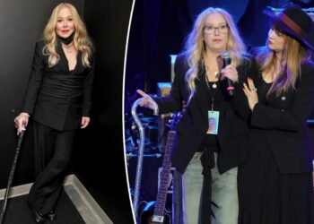 Christina Applegate’s friends fearing the worst as ‘hellish’ details of star’s hospitalization are revealed: report