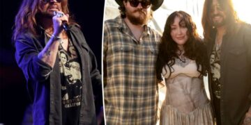 Billy Ray Cyrus reunites with kids Noah and Braison Cyrus for rare family performance at Stagecoach