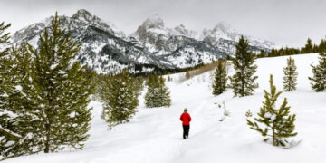 If He Leaves You on a Mountain, End Your Relationship