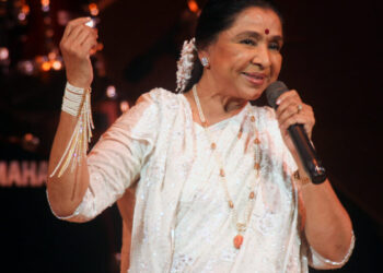 Asha Bhosle, One of India’s Most Beloved Singers, Dies at 92