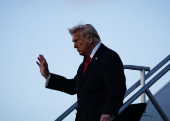 How Would a Blockade of the Strait of Hormuz Work? Here Are Some Possibilities.