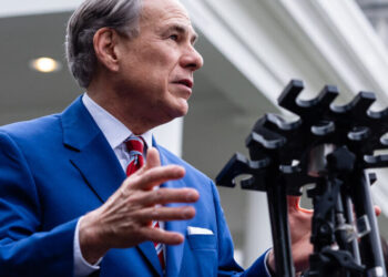 Texas Governor Threatens to Cut $110 Million From Houston Police Over ICE
