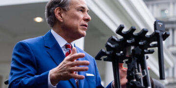 Texas Governor Threatens to Cut $110 Million From Houston Police Over ICE