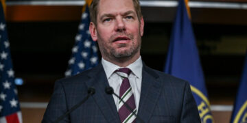 Swalwell’s Exit Injects ‘Chaos’ Into California Governor’s Race