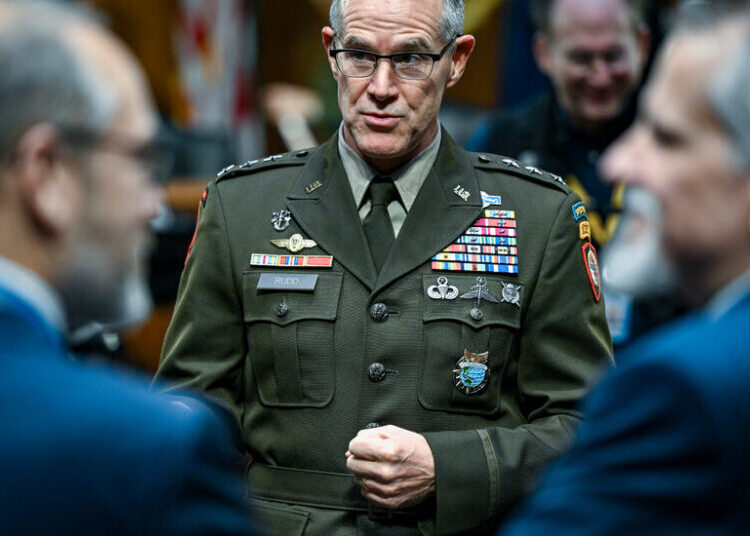 House Votes to Extend Expiring Law on Warrantless Surveillance for 10 Days