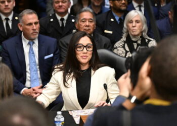 Labor Dept. Investigates Texts Among Secretary’s Family and Staff