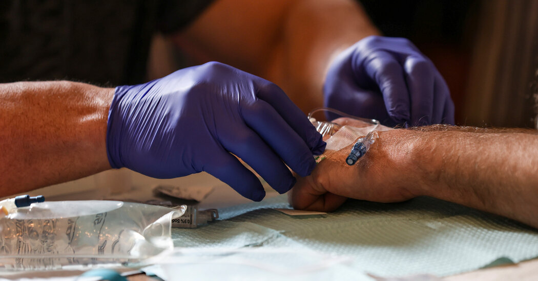 Analysis of Alzheimer’s Drugs Stirs Debate About Their Effectiveness