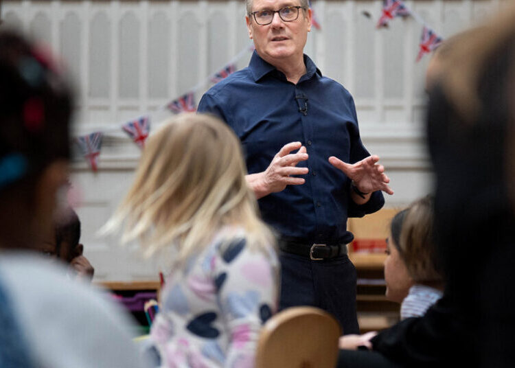 Starmer Summons U.S. Social Media Companies Over Child Safety Online