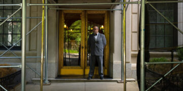 Thousands of N.Y.C. Doormen Seeking Better Pay Are Set to Vote on Strike