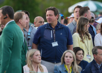 DeSantis Delays Redistricting Special Session and Adds a Vaccine Bill