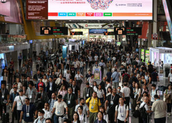 China’s G.D.P. Stronger Than Expected, Led by Infrastructure Spending