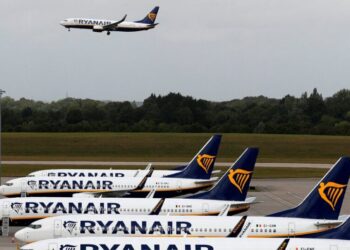 European Airlines Face Fuel Shortages Within Weeks