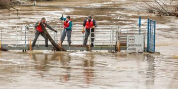 Michigan’s Dam Crisis Shows Decay of U.S. Infrastructure, Whitmer Says