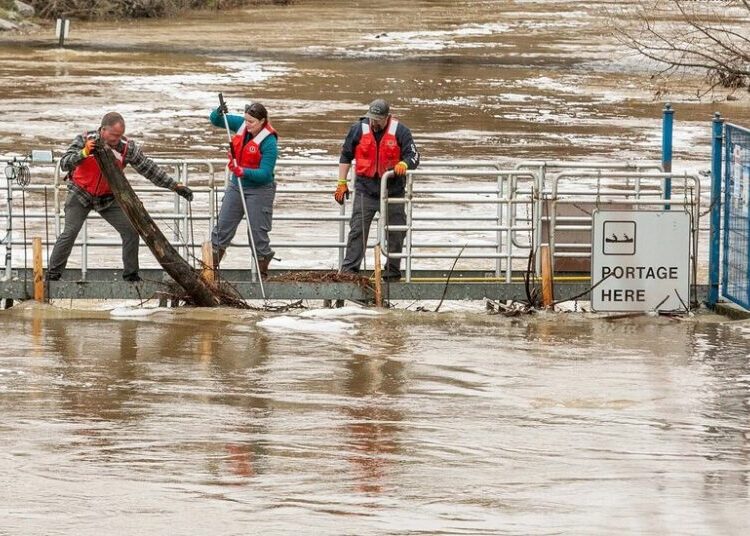 Michigan’s Dam Crisis Shows Decay of U.S. Infrastructure, Whitmer Says
