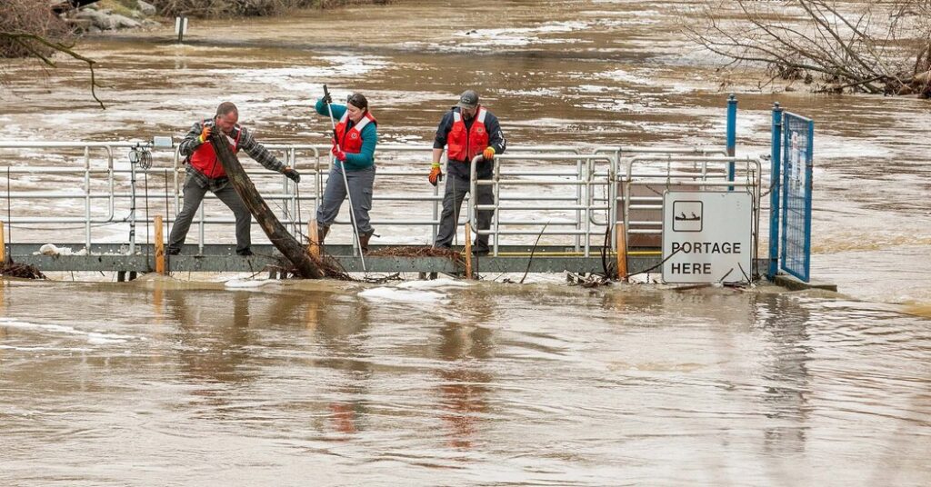 Michigan’s Dam Crisis Shows Decay of U.S. Infrastructure, Whitmer Says