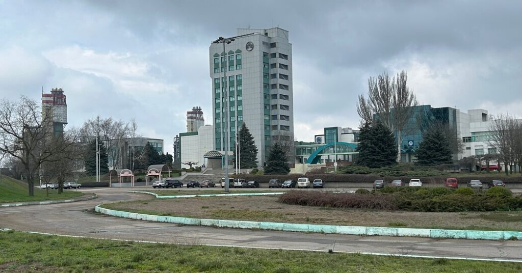 Got $100 Million? Ukraine Has Just the Fertilizer Plant for You.