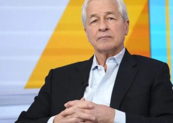 Jamie Dimon, office-work champion, vows his anti-remote culture ‘would crush you.’ The economy’s top talent begs to differ