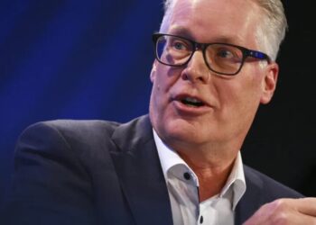 How Delta CEO Ed Bastian built a massive partnership with American Express that now generates over 10% of the airline’s revenue