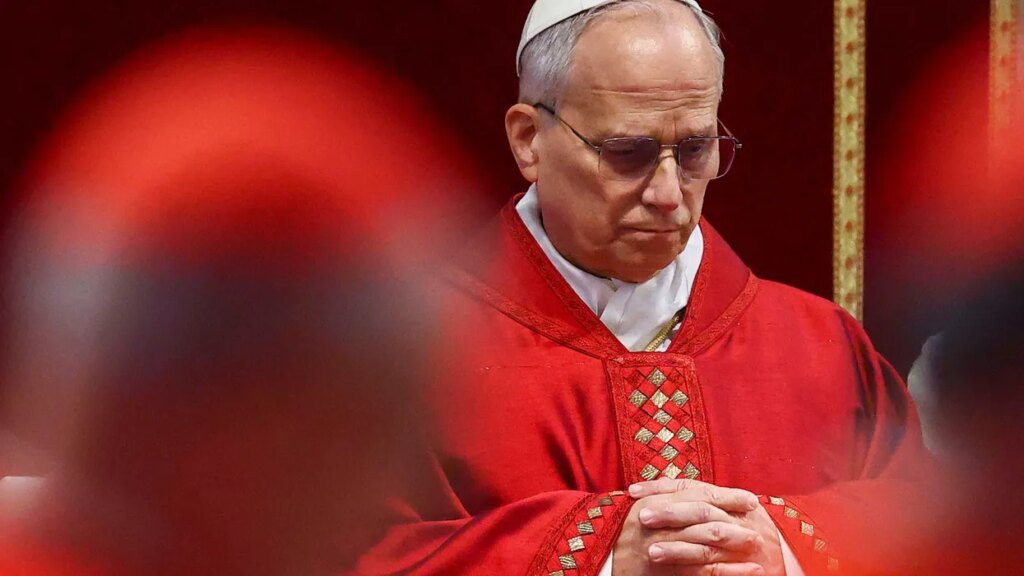 ‘Knows no bounds’: MAGA pastor torched after lashing out at Pope Leo over anti-war message