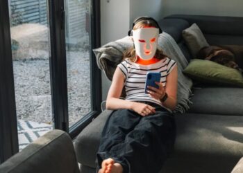 The Benefits of Red Light Therapy: Expert-Approved Advice