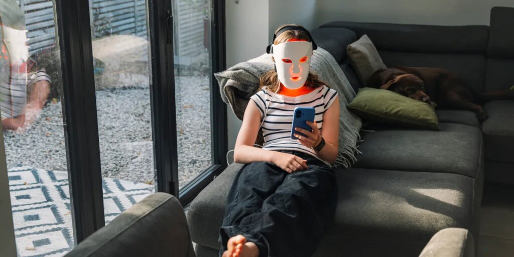 The Benefits of Red Light Therapy: Expert-Approved Advice