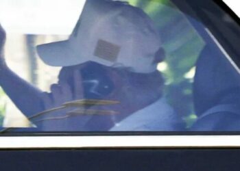 This hero became a pathetic wretch with just one phone call to Trump