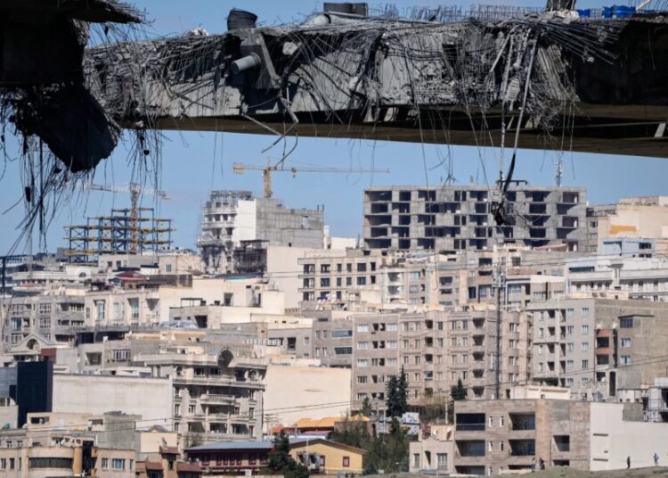 Trump Again Threatens to Bomb Iran’s Power Plants if Strait of Hormuz Not Open by Tuesday