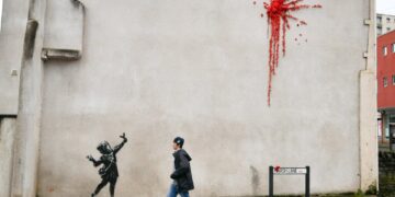 Artists Should Be Allowed to Remain Anonymous