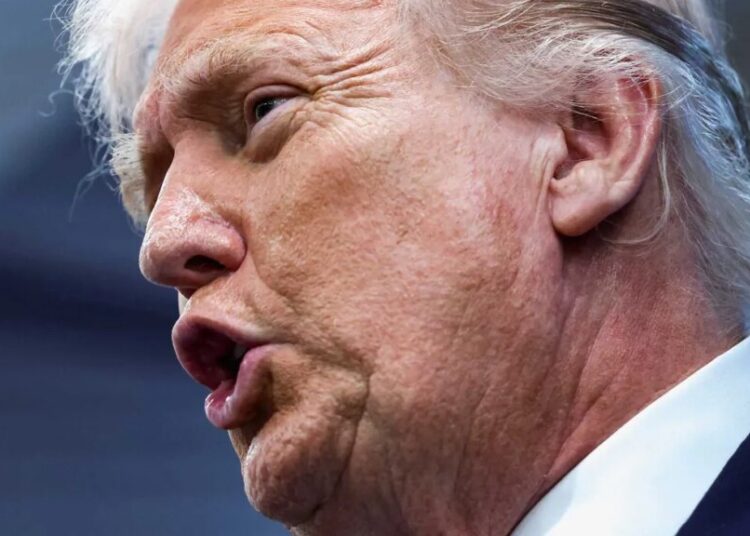 ‘Give it up or go to jail’: Trump issues open threat to journalist at White House event