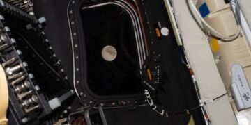 The Moon Astronauts Just Broke the Record for the Farthest Any Human Has Ever Traveled From Earth