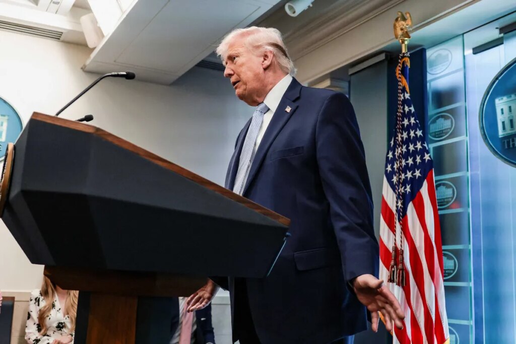 Trump is on the cusp of triggering the same move Putin used to smash Russia’s democracy