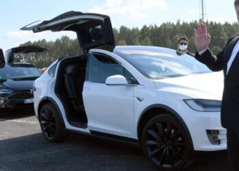 A J.P. Morgan analyst sees 60% downside to Tesla stock—and he may be too optimistic