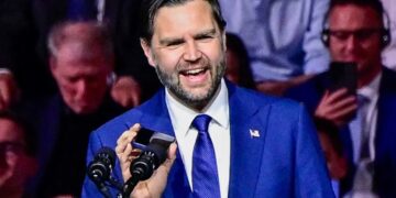 JD Vance flubs as he puts Trump on speakerphone — without his knowledge: ‘I’m just …uh’