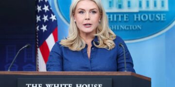 White House: Strait of Hormuz Closure ‘Completely Unacceptable’ Under Ceasefire