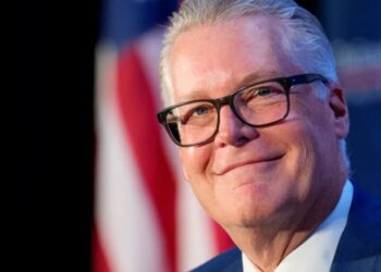 Delta’s CEO spent 15 years turning the airline into a premium brand. Now it commands 20% more per seat than rivals