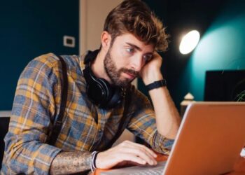 White-collar workers are quietly rebelling against AI as 80% outright refuse adoption mandates