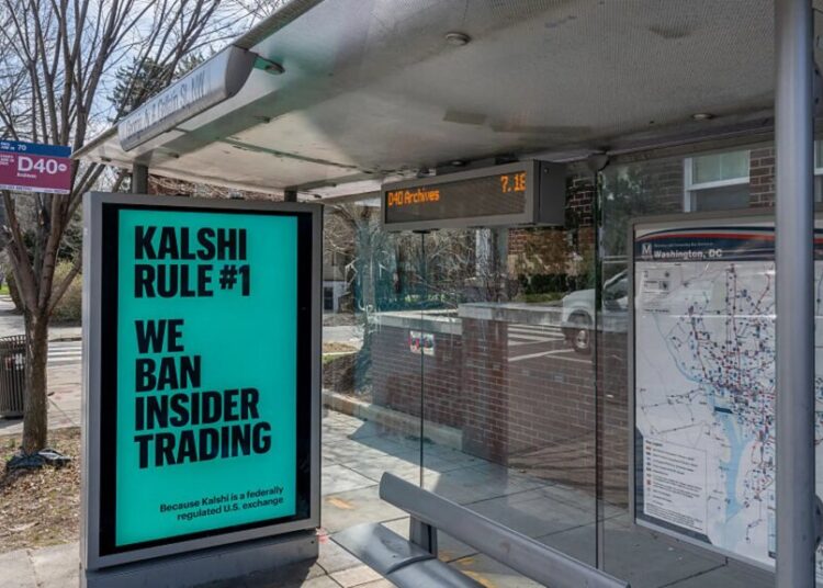 White House Reportedly Warns Staff Against Insider Trading As Lawmakers Raise Concerns