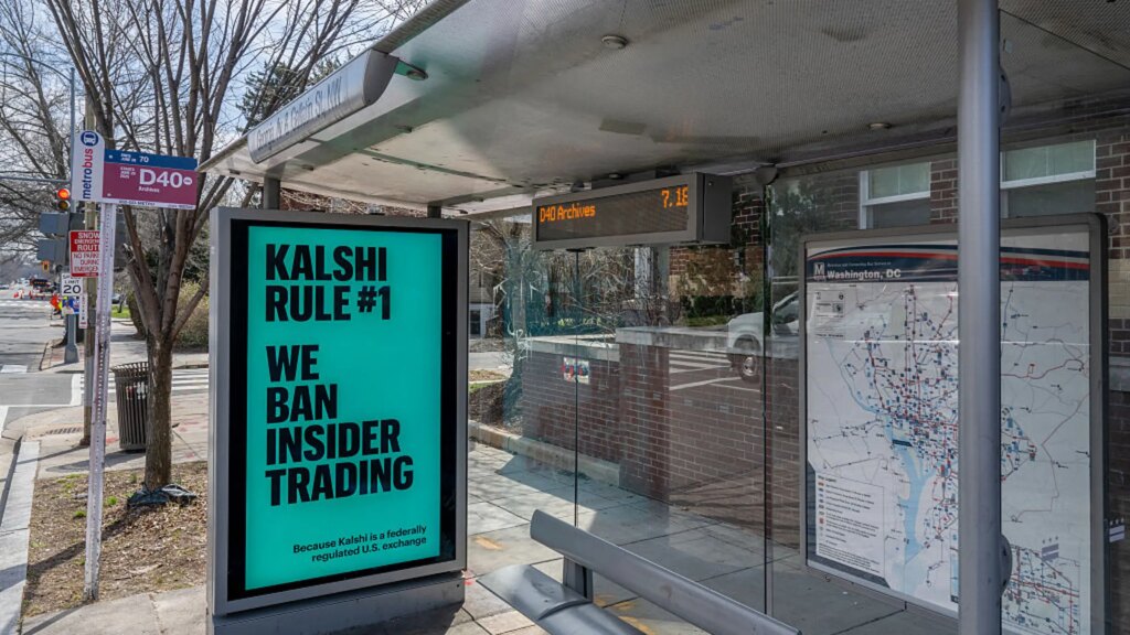 White House Reportedly Warns Staff Against Insider Trading As Lawmakers Raise Concerns