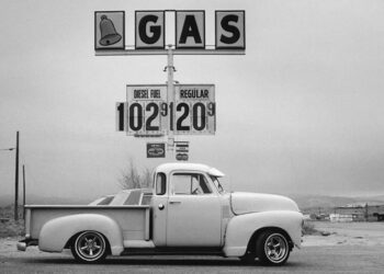 The Romance of the Gas-Station Sign