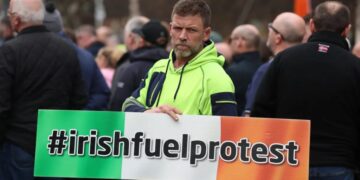 Over a third of Ireland’s fuel stations are empty and truck and tractor drivers are protesting nationwide