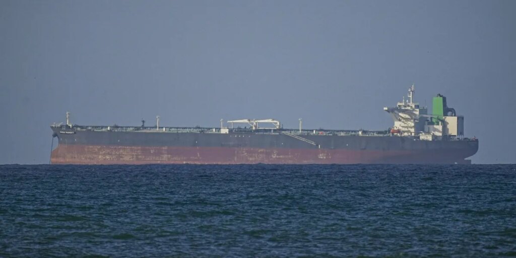 Three oil supertankers appear to make move through Hormuz